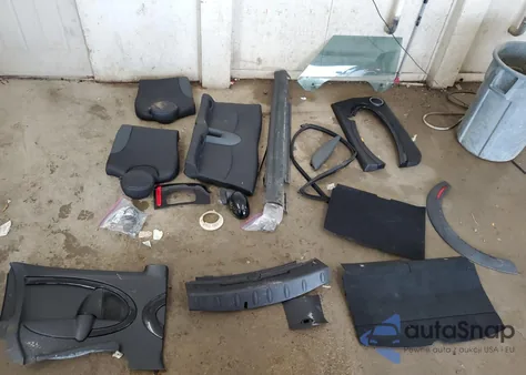 2010 Mini Cooper S Clubman z USA, uszkodzony, nr VIN WMWMM3C56ATP93848